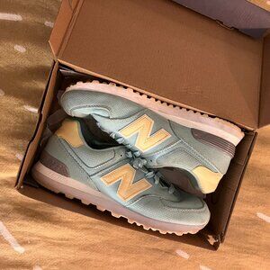 New Balance 574 Retro Canvas Women's Sneakers Size 10